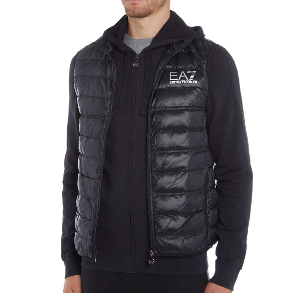 EMPORIO ARMANI EA7 Logo