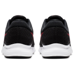 Nike REVOLUTION 4