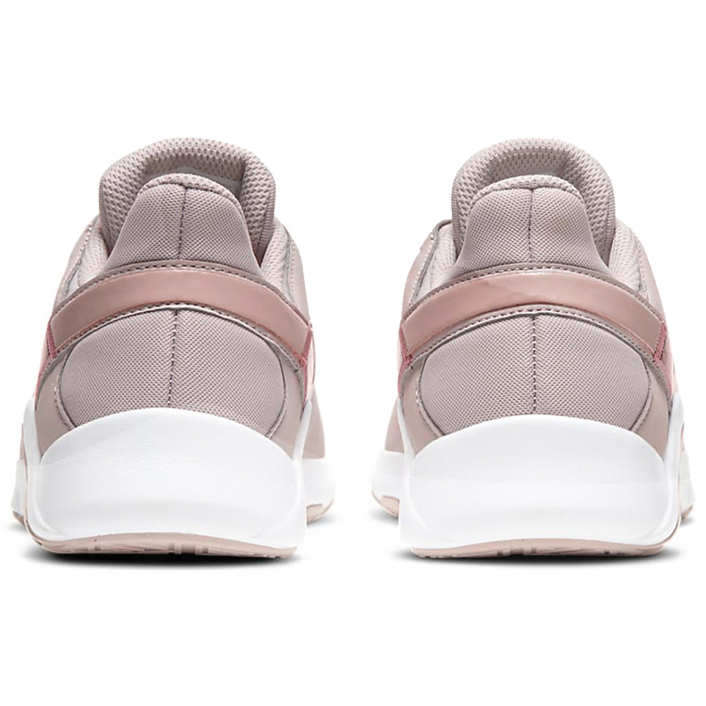 Nike Legend Essential 2
