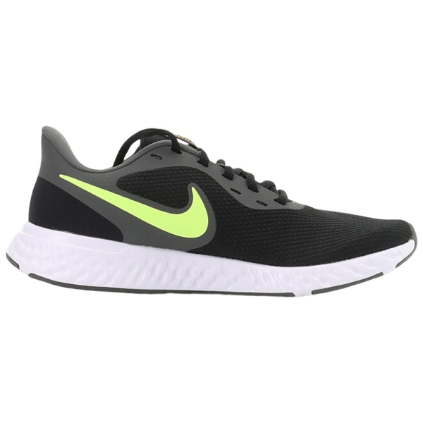 Nike REVOLUTION 5