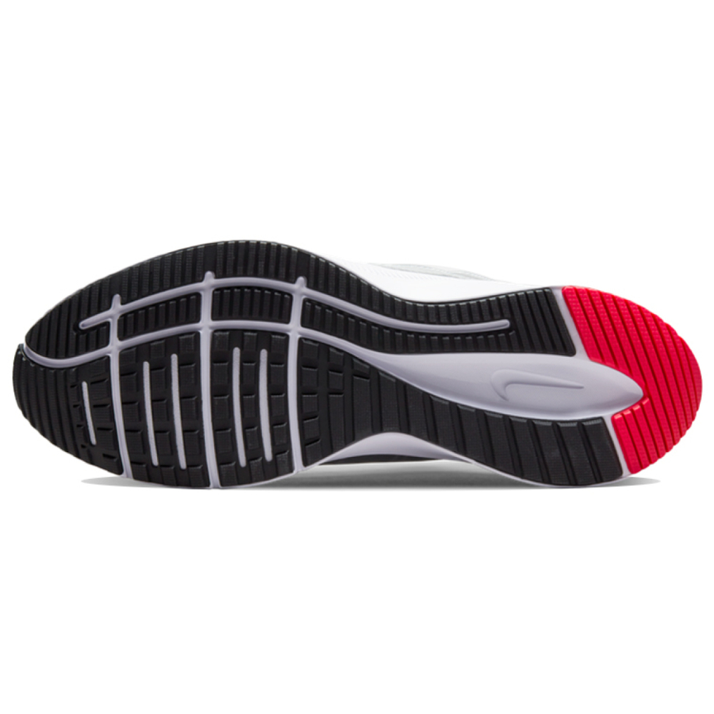 Nike Quest 4