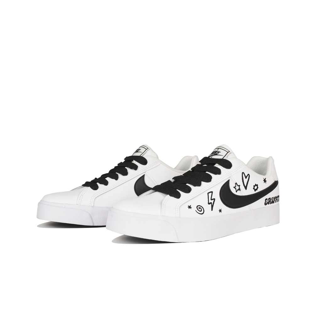 【 】 Nike Court Royale