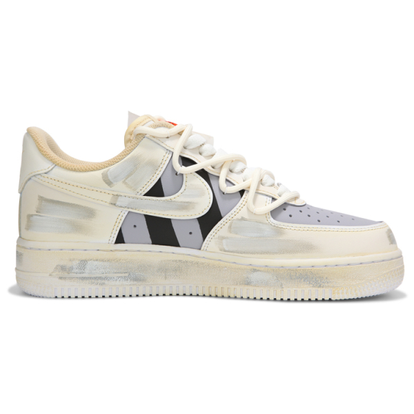 【 】 Nike Air Force 1