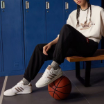 Adidas originals Joggers Logo