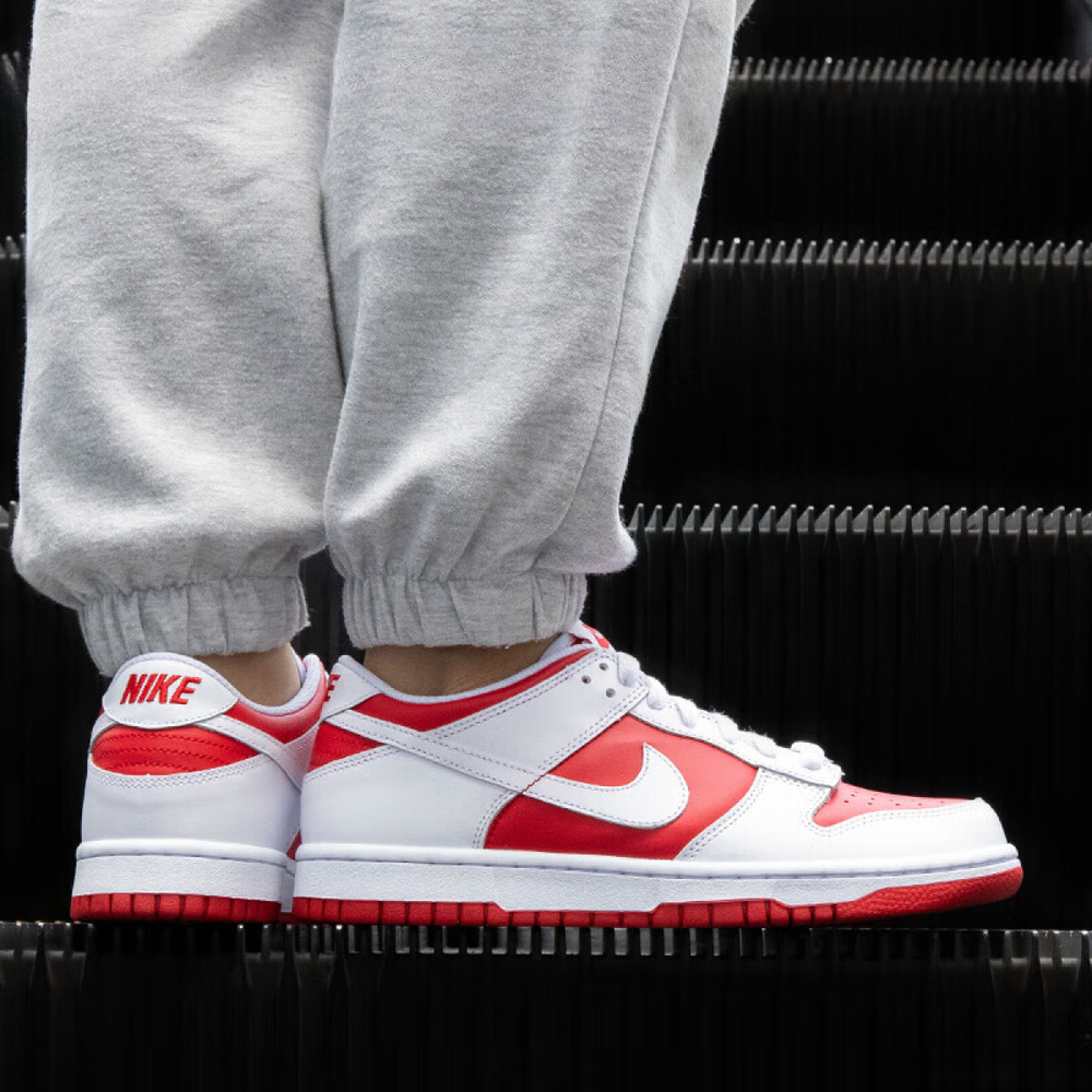 Nike Dunk University Red