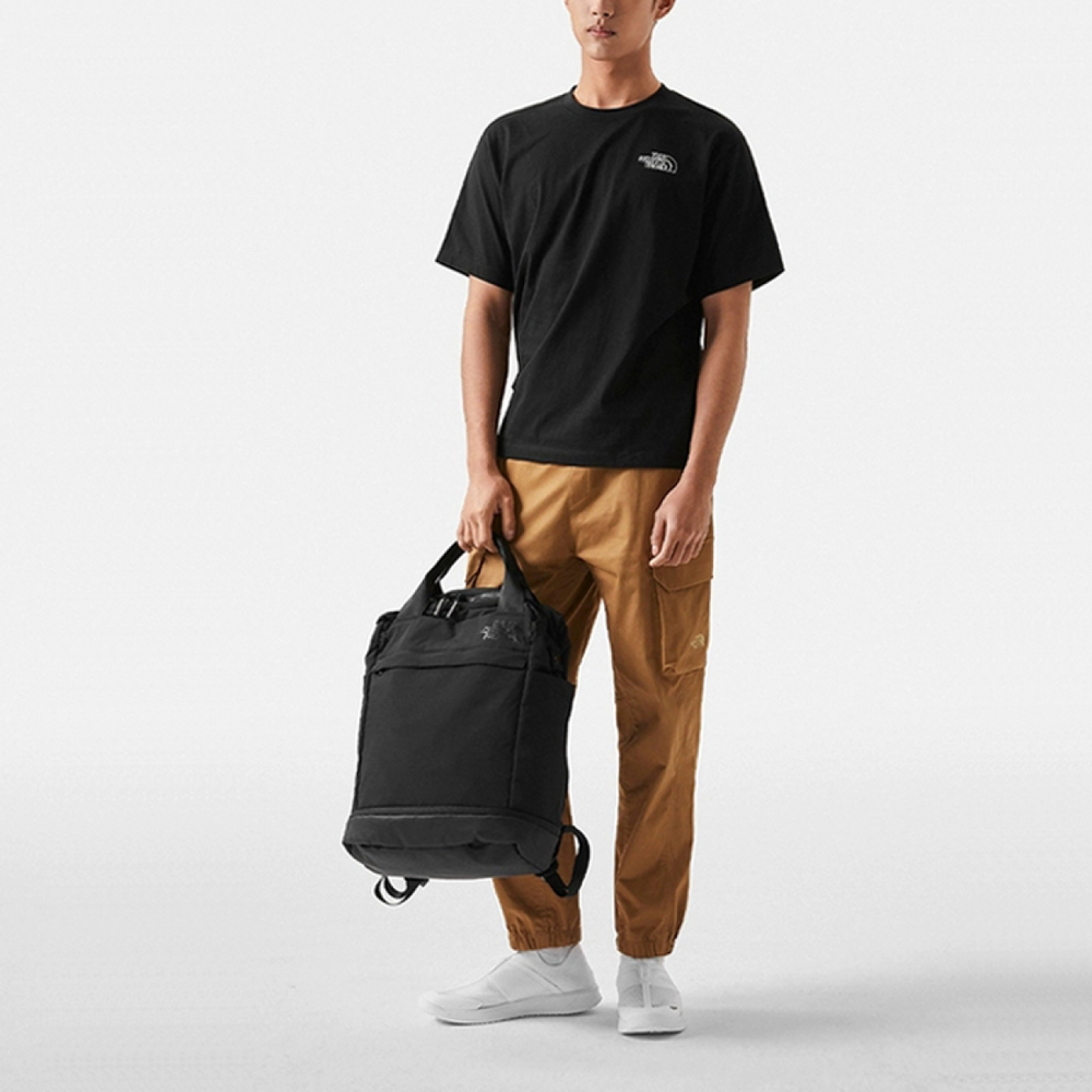 THE NORTH FACE Logo T