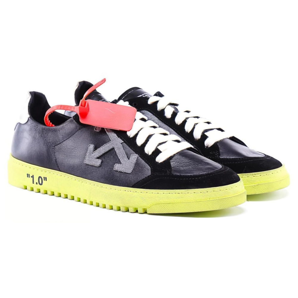 OFF-WHITE Carryover