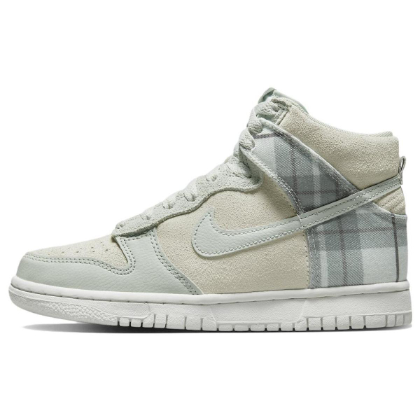 Nike Dunk High Plaid