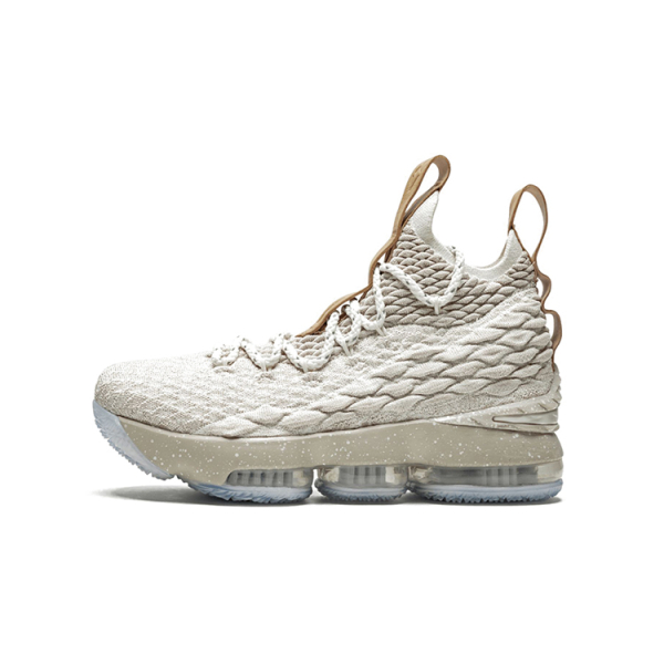 Nike Lebron 15