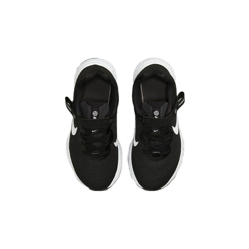 Nike REVOLUTION 6 FlyEase 4E