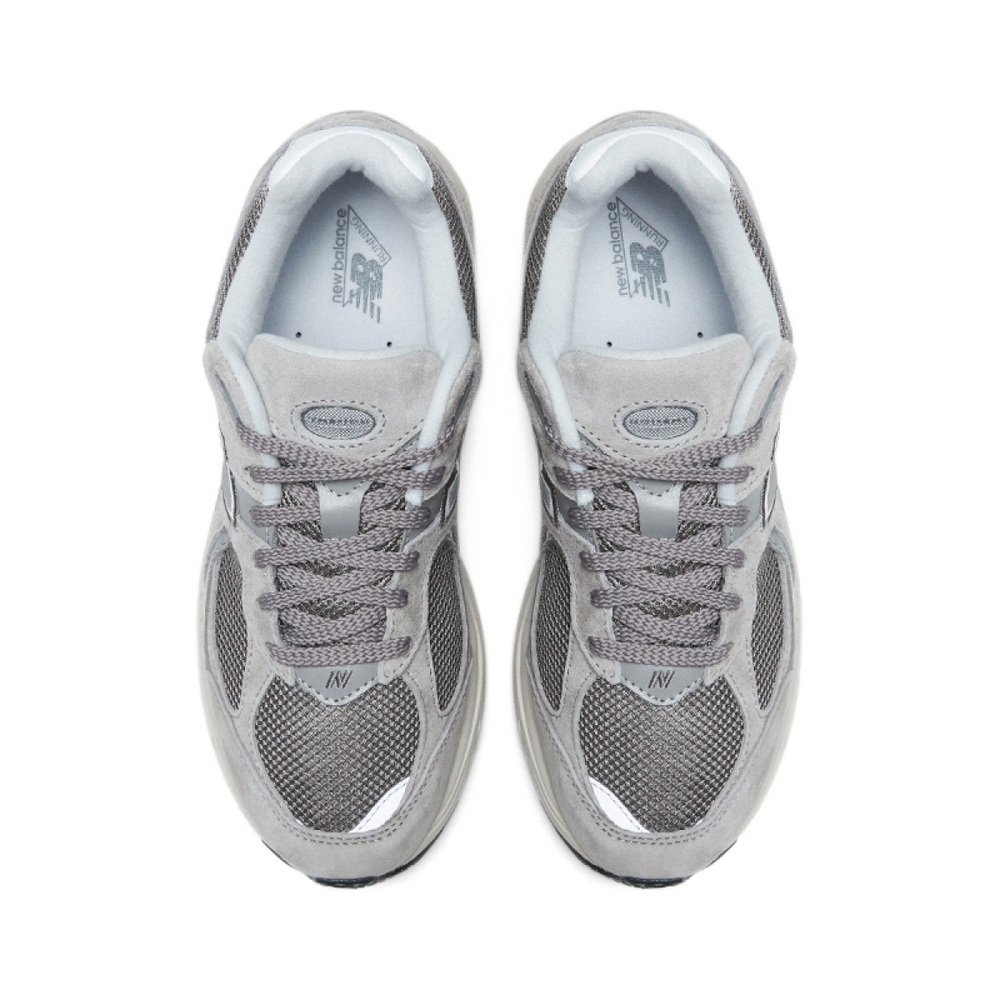 New Balance NB 2002R