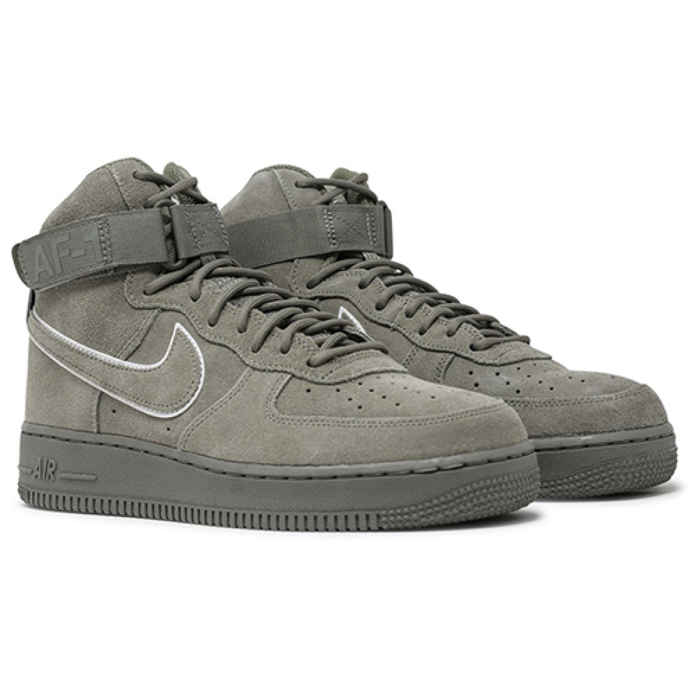 Nike Air Force 1 Suede 07 LV8