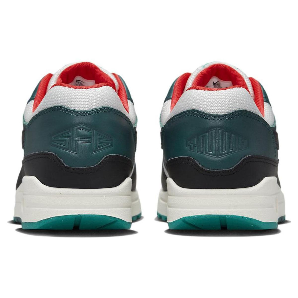 LEBRON x Nike Air Max 1 "Liverpool"